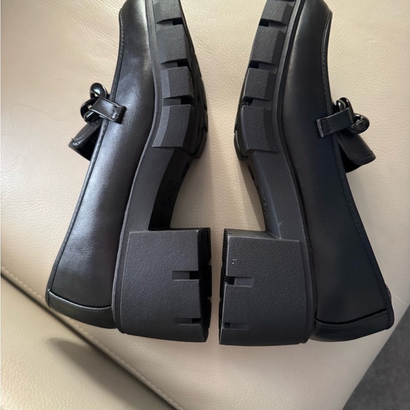 Madden NYC Loafer 9 1/2 Black for Women - Picture 2 of 4